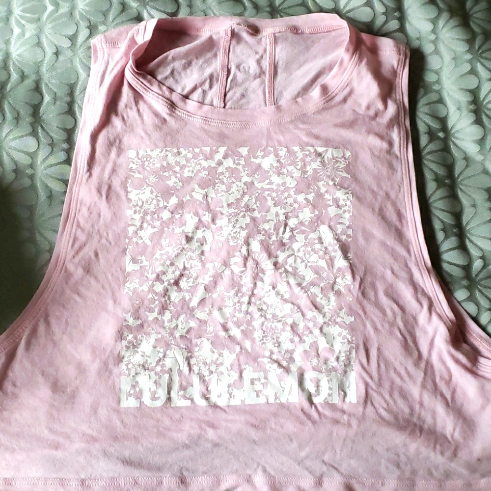 LULULEMON crop top